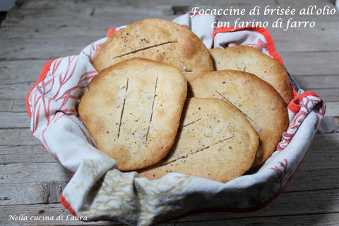 Focaccine di pasta brisè con farro | Farina di Farro Spelta