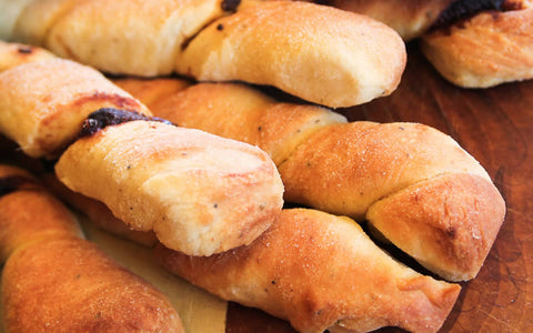 Grissini salati ripieni