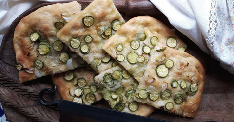 Focaccia zucchine e cipolla bianca | Arifa Farina Bio