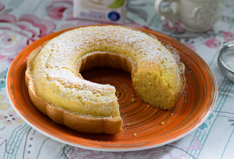 Ciambella veloce al latte di mandorla